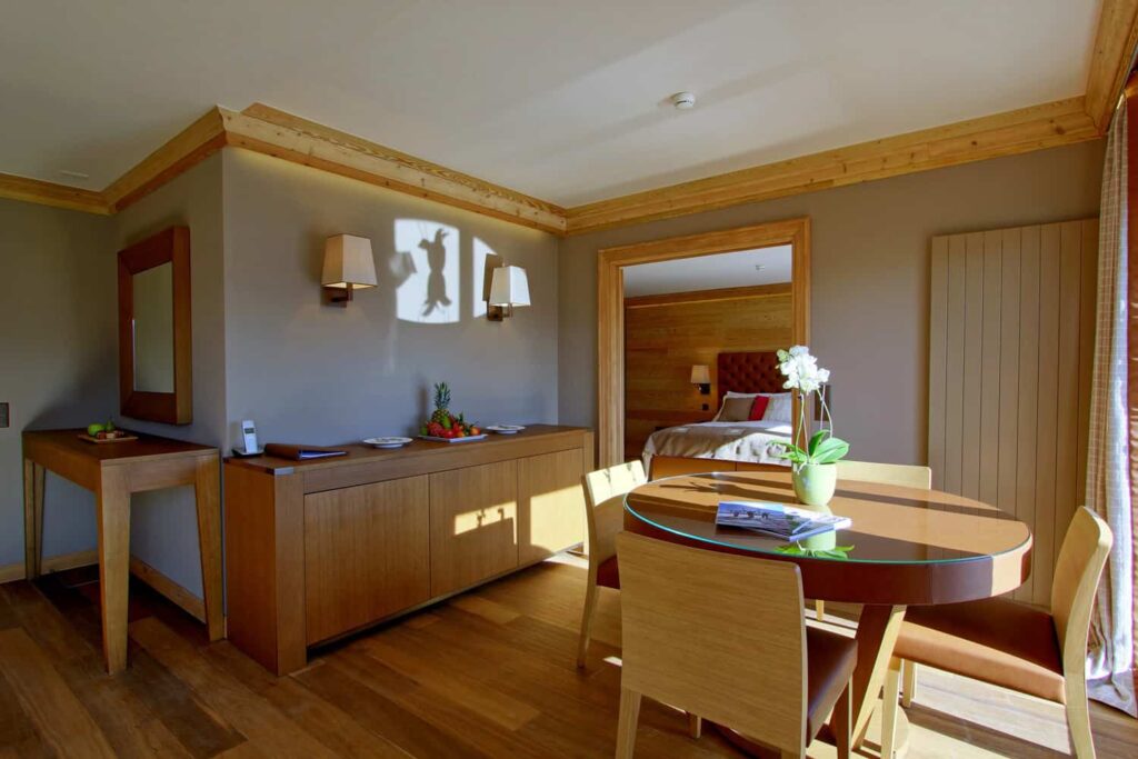 Living room of deluxe room in Hotel Royal Crans Montana